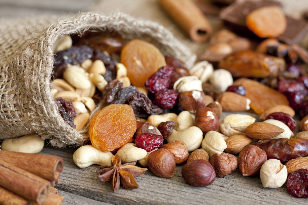 dried fruit nut mix